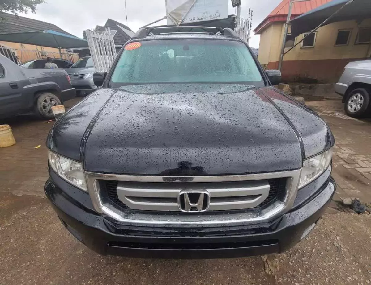 Honda Ridgeline   - 2010