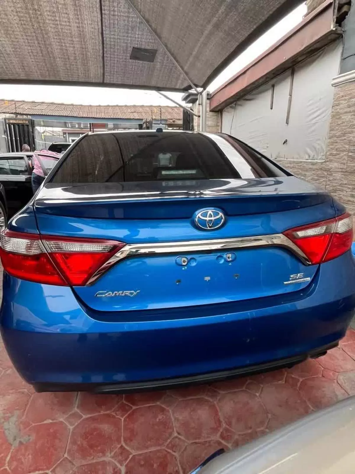 Toyota Camry   - 2016