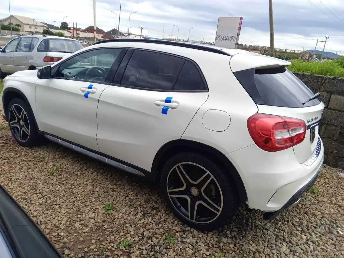 Mercedes-Benz GLA 250 - 2017