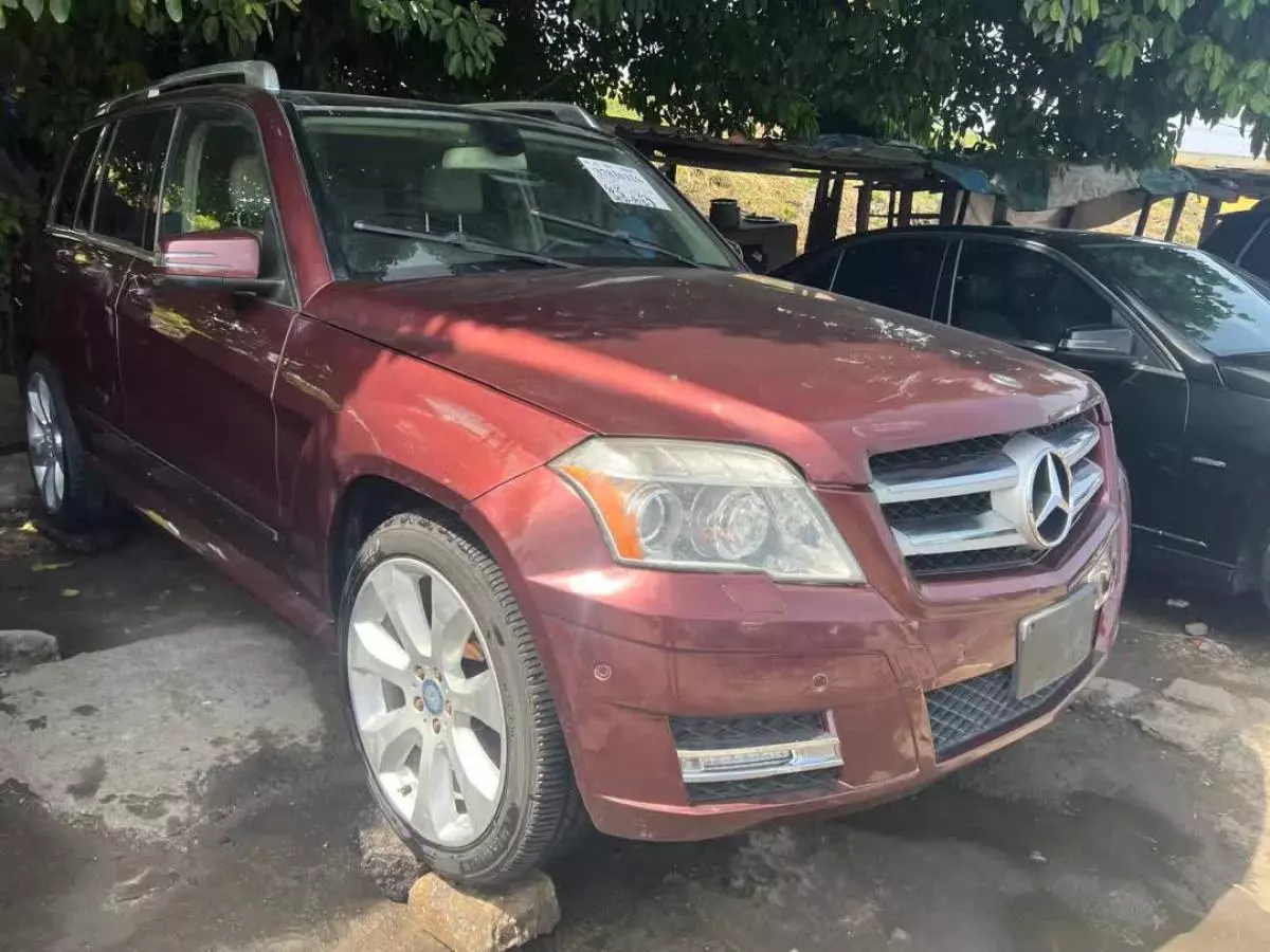 Mercedes-Benz GLK 350   - 2010