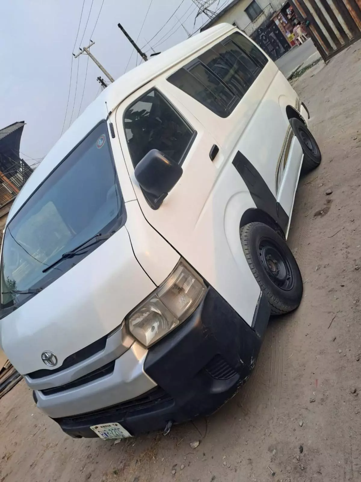 Toyota Hiace   - 2012