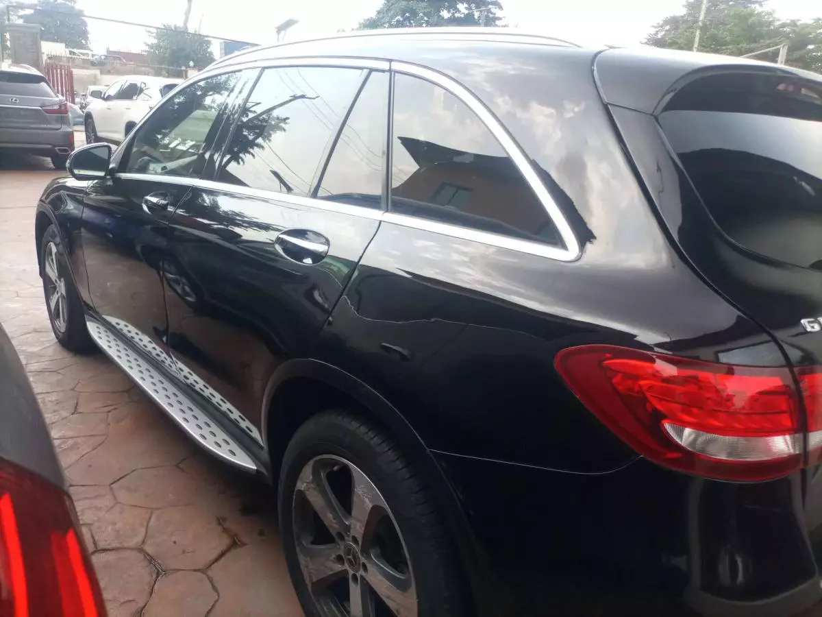 Mercedes-Benz GLC 300 - 2019