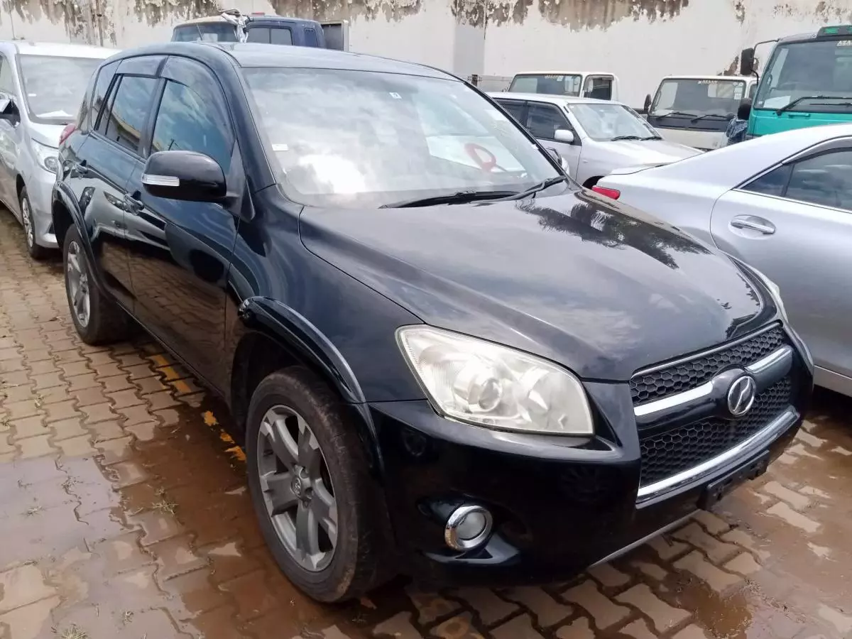 Toyota RAV 4   - 2011