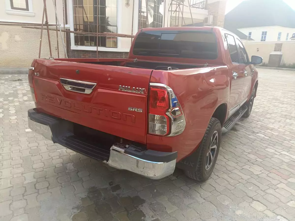 Toyota Hilux - 2019