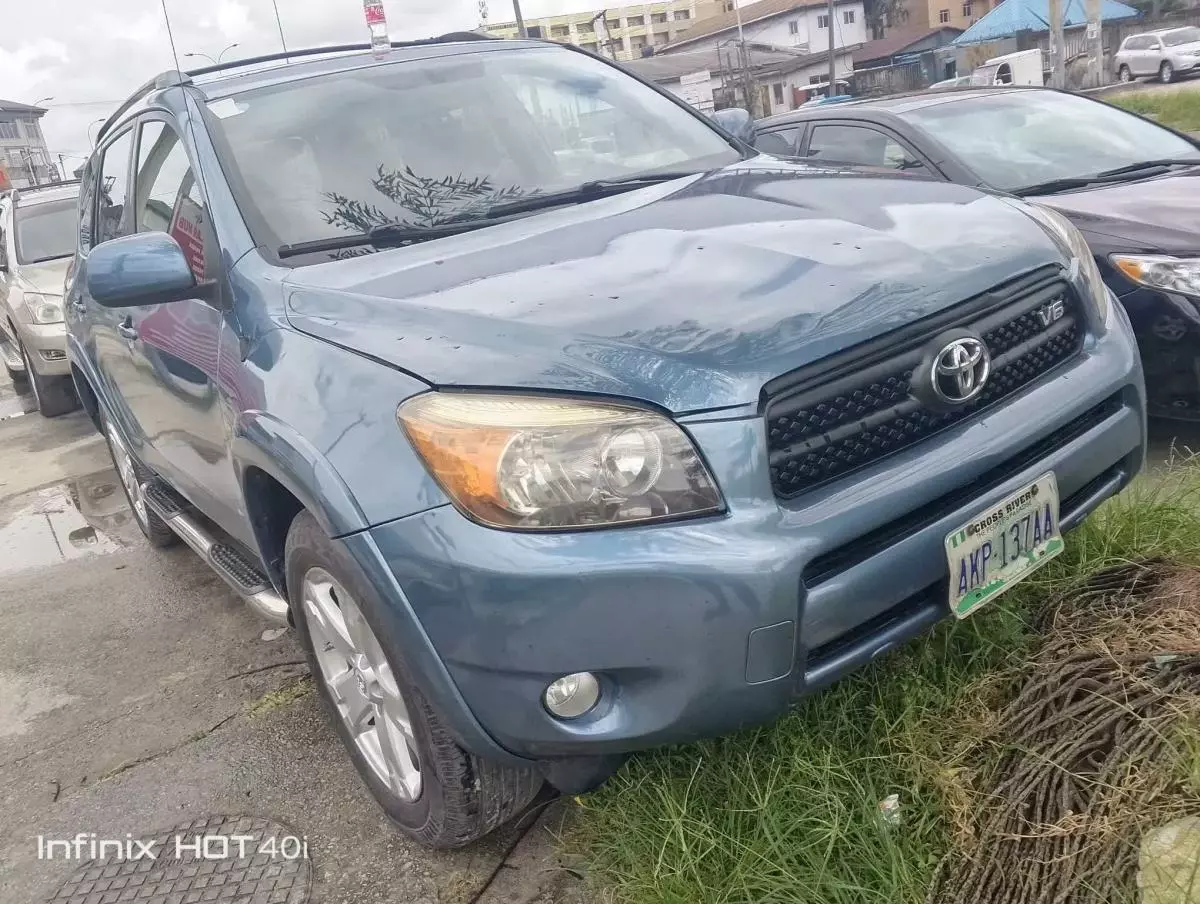 Toyota RAV 4   - 2006