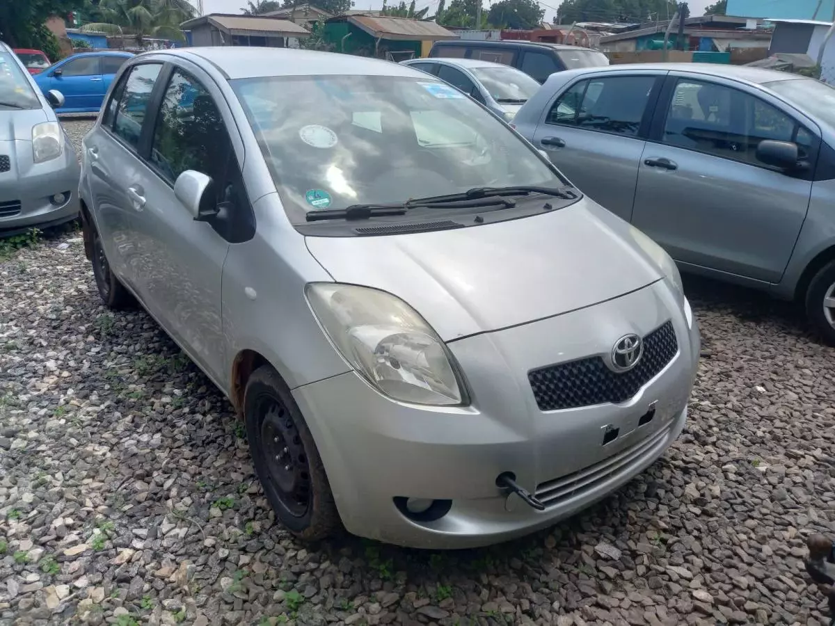 Toyota Yaris   - 2008