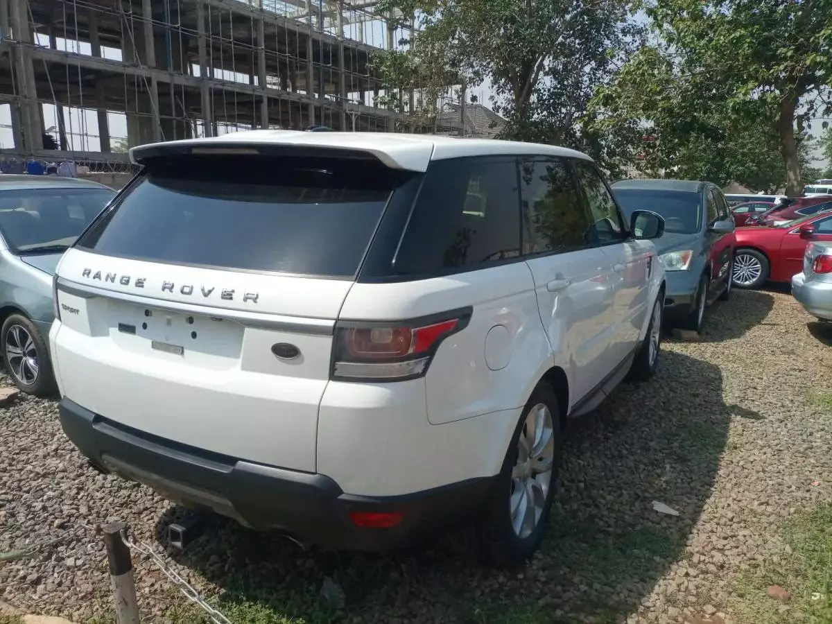 Land Rover Range Rover Sport - 2014