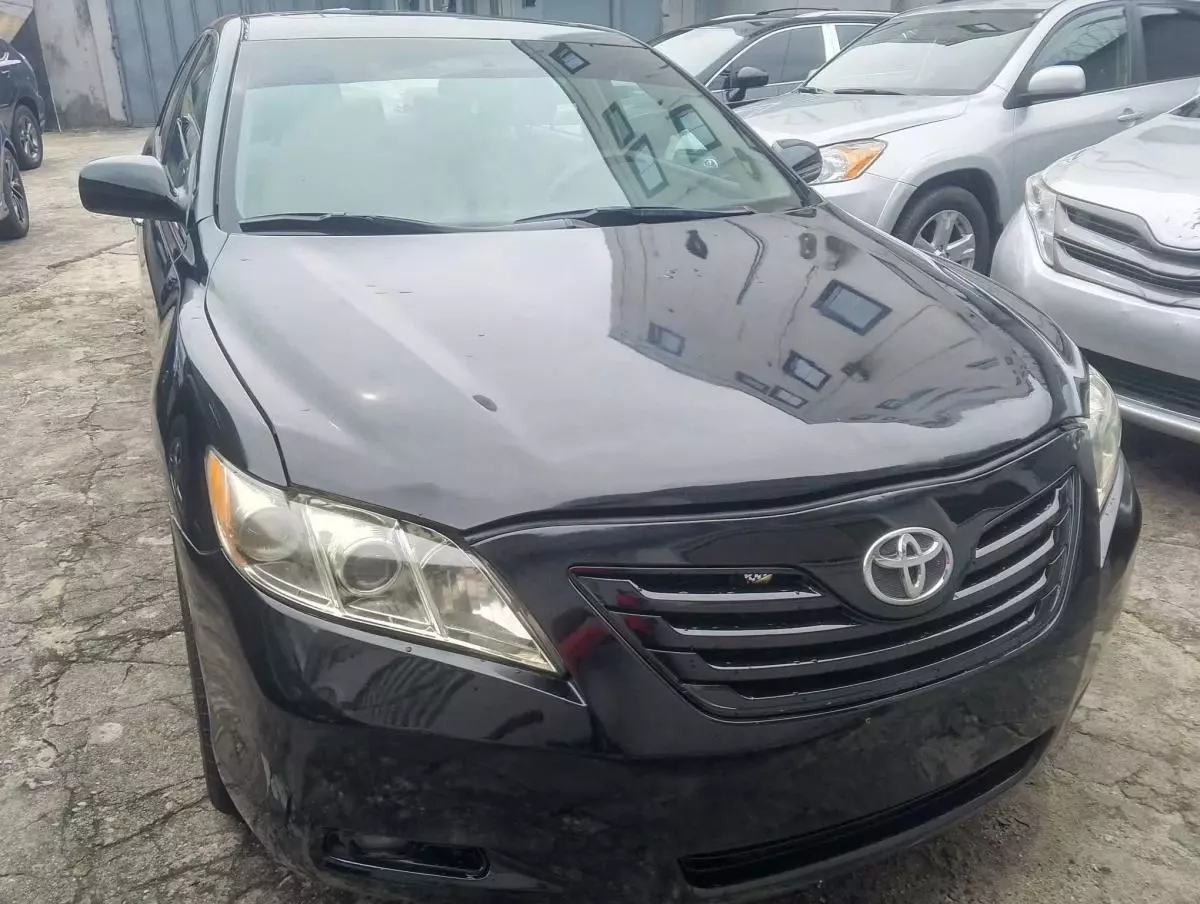 Toyota Camry   - 2007