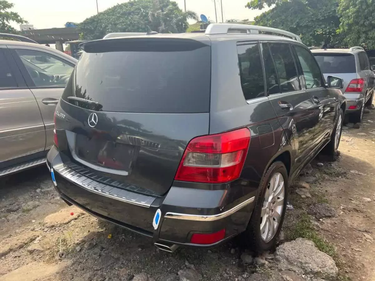 Mercedes-Benz GLK 350   - 2011