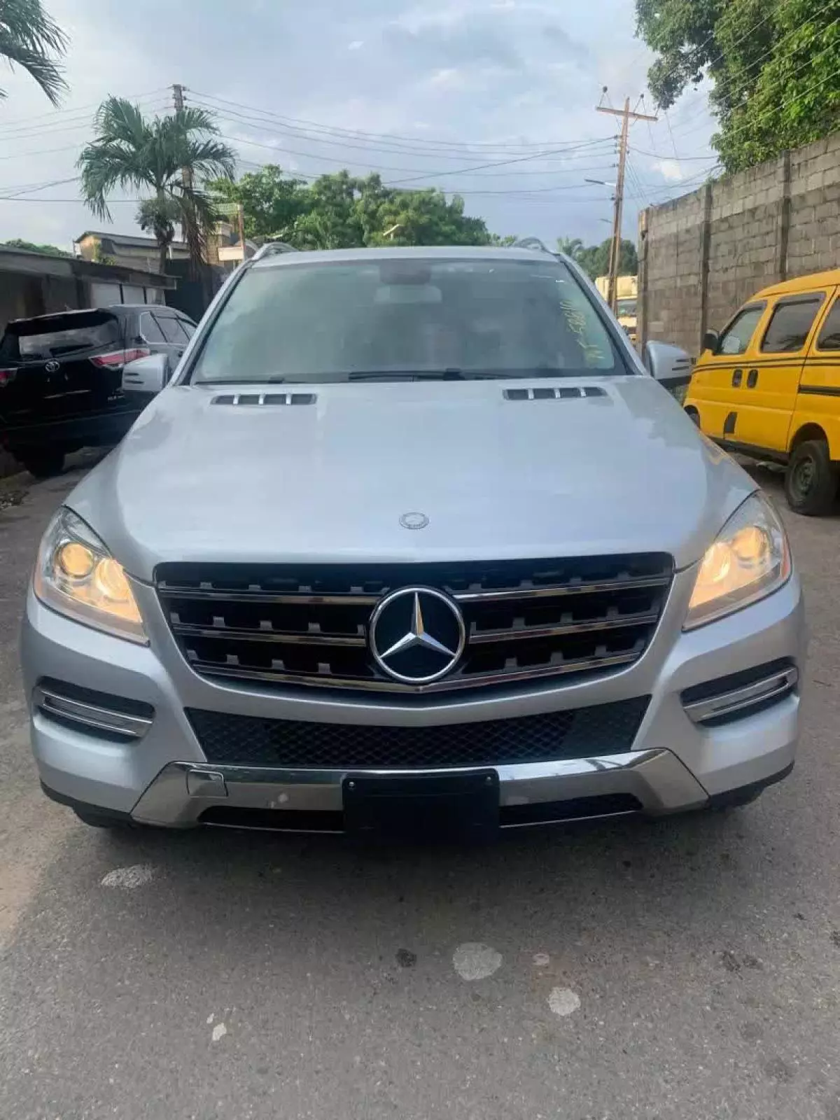 Mercedes-Benz ML 350   - 2012