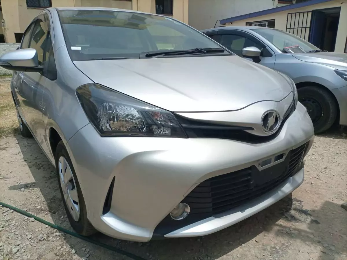 Toyota Vitz - 2015