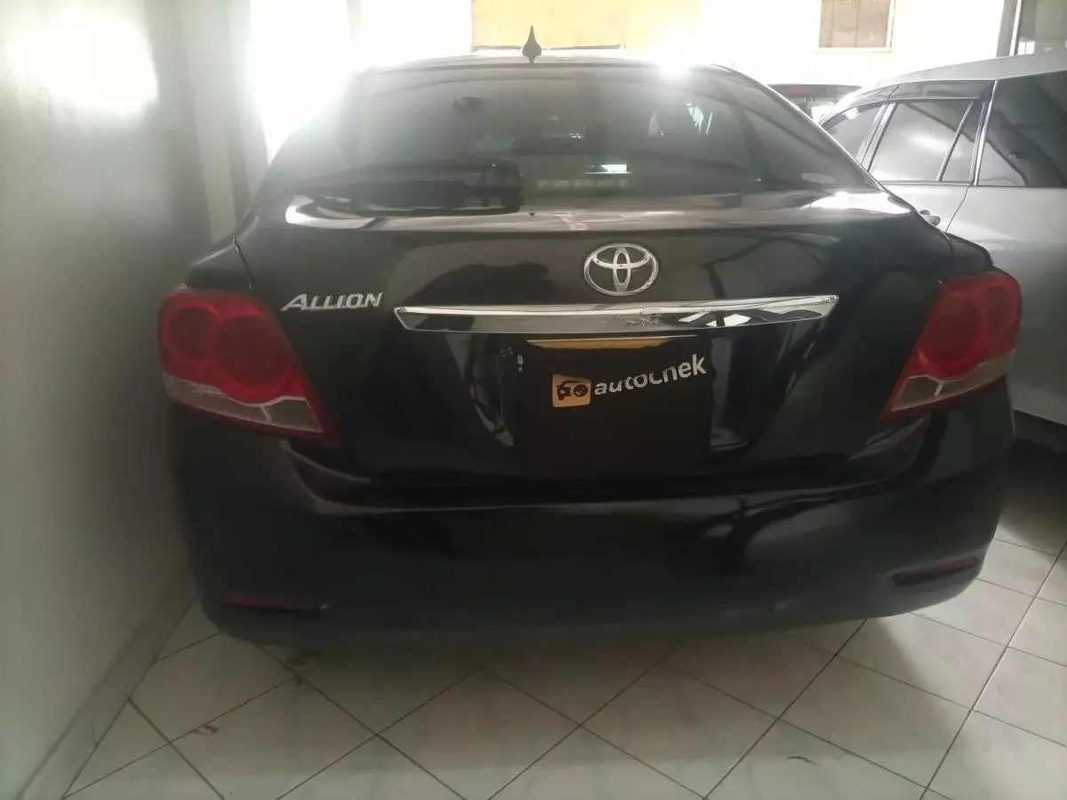 Toyota Allion  - 2012