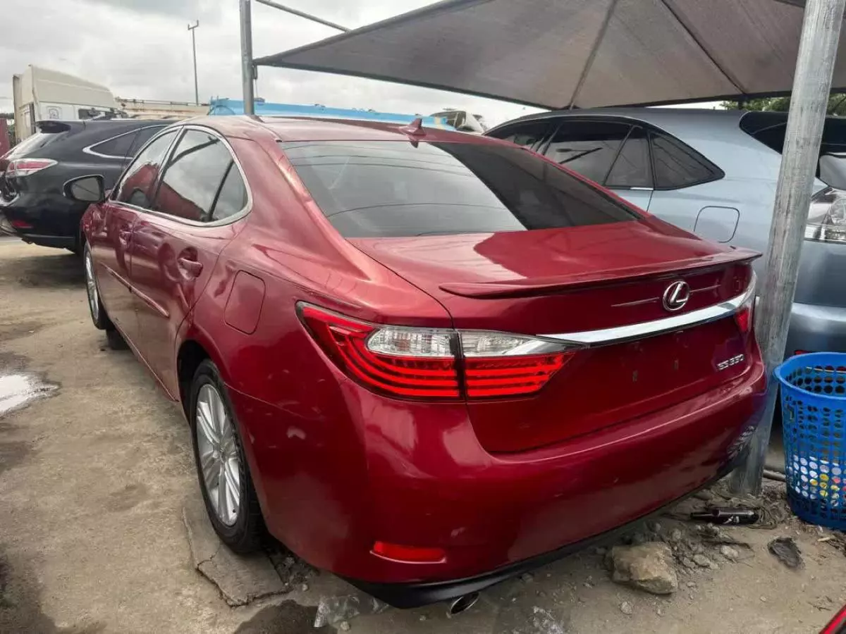 Lexus ES 350   - 2014