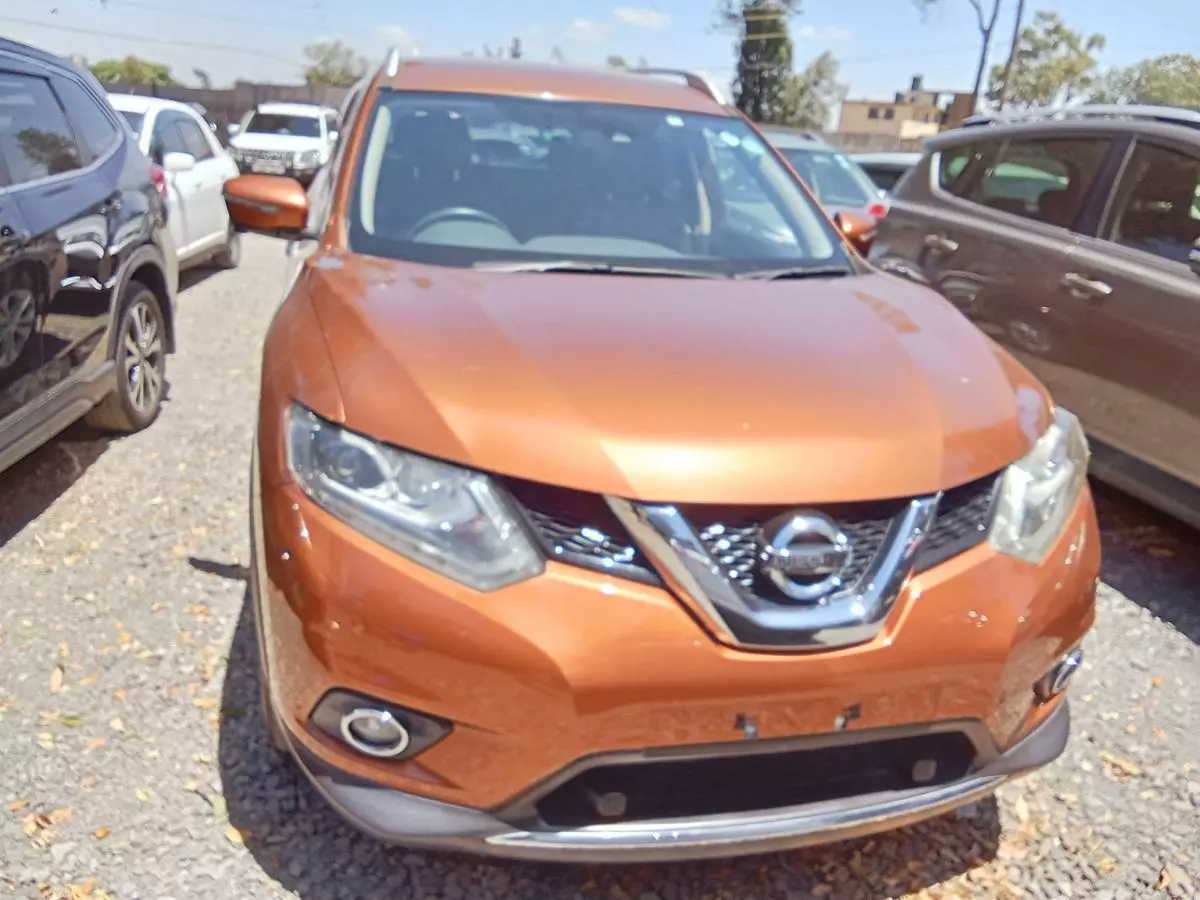 Nissan X-Trail   - 2016