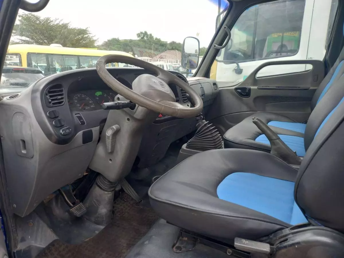 Hyundai Mighty - 2006