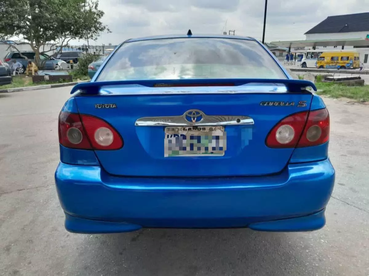 Toyota Corolla   - 2007