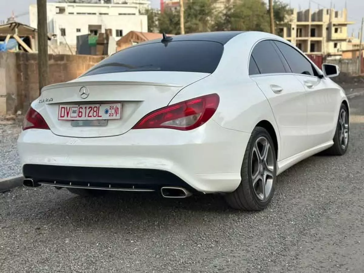 Mercedes-Benz CLA 250   - 2014