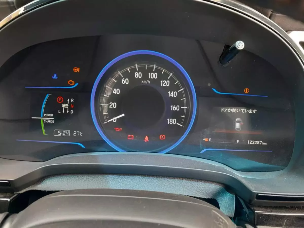 Honda Fit shuttle hybrid - 2015