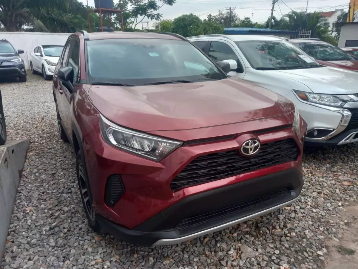 Toyota RAV 4   - 2020