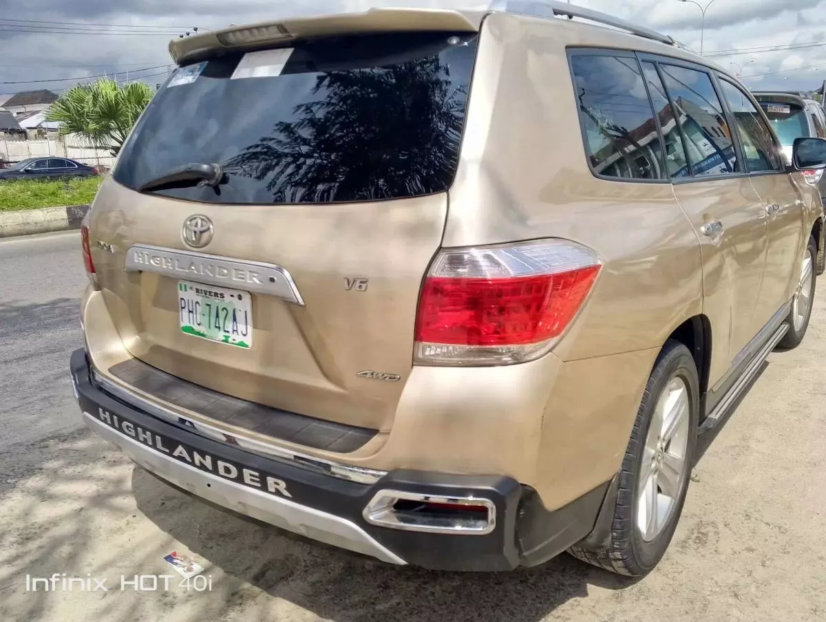 Toyota Highlander   - 2008