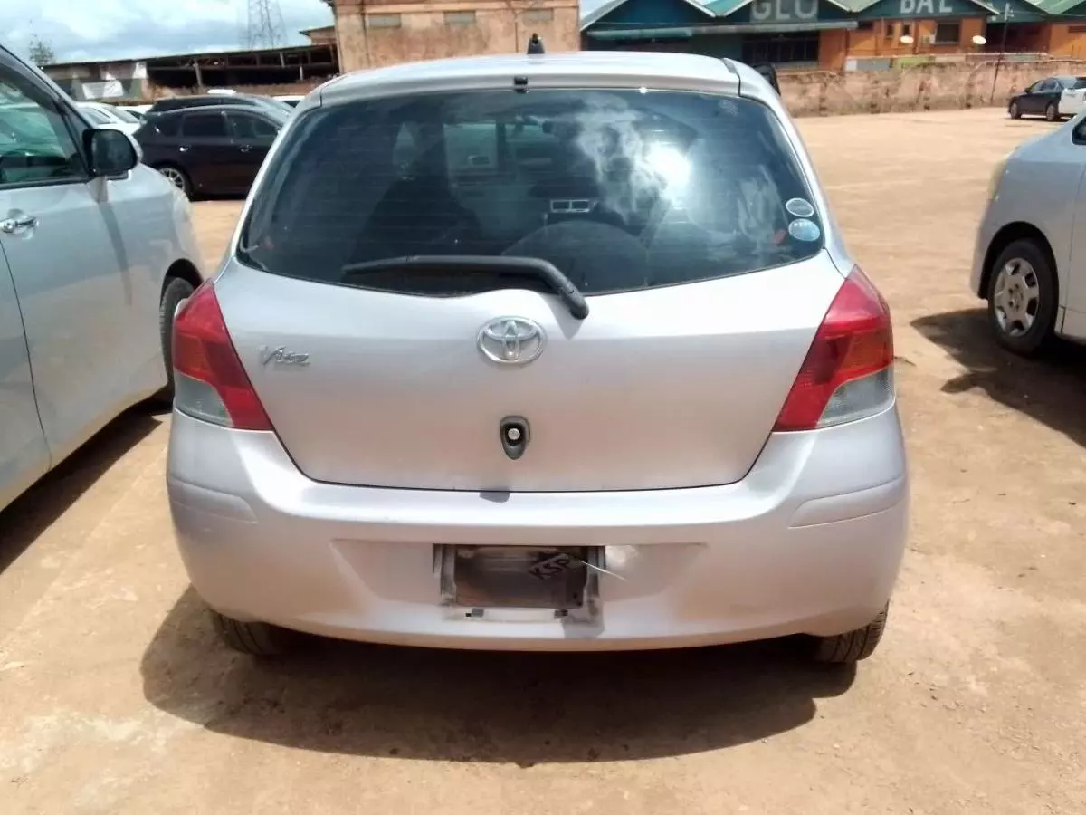 Toyota Vitz - 2009