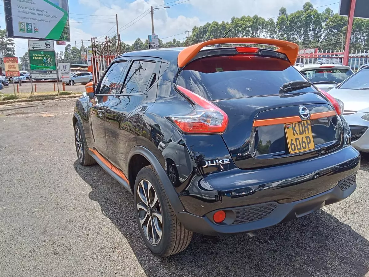 Nissan Juke   - 2015