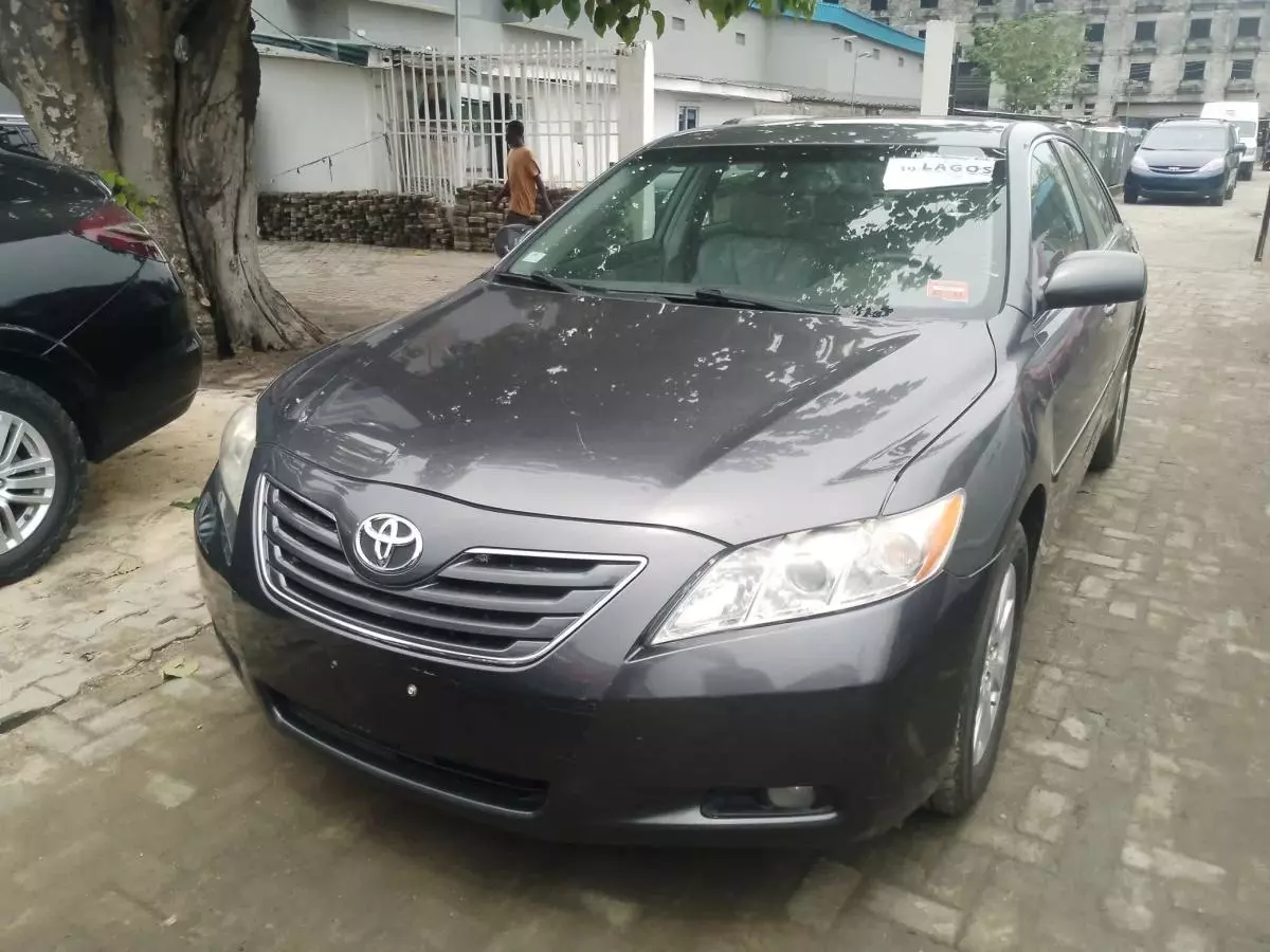 Toyota Camry   - 2007