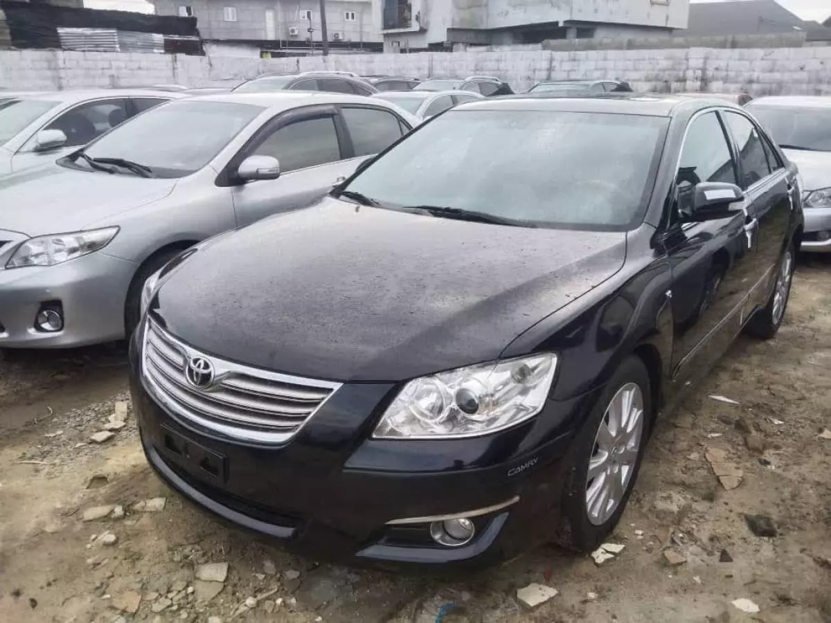 Toyota Camry   - 2008