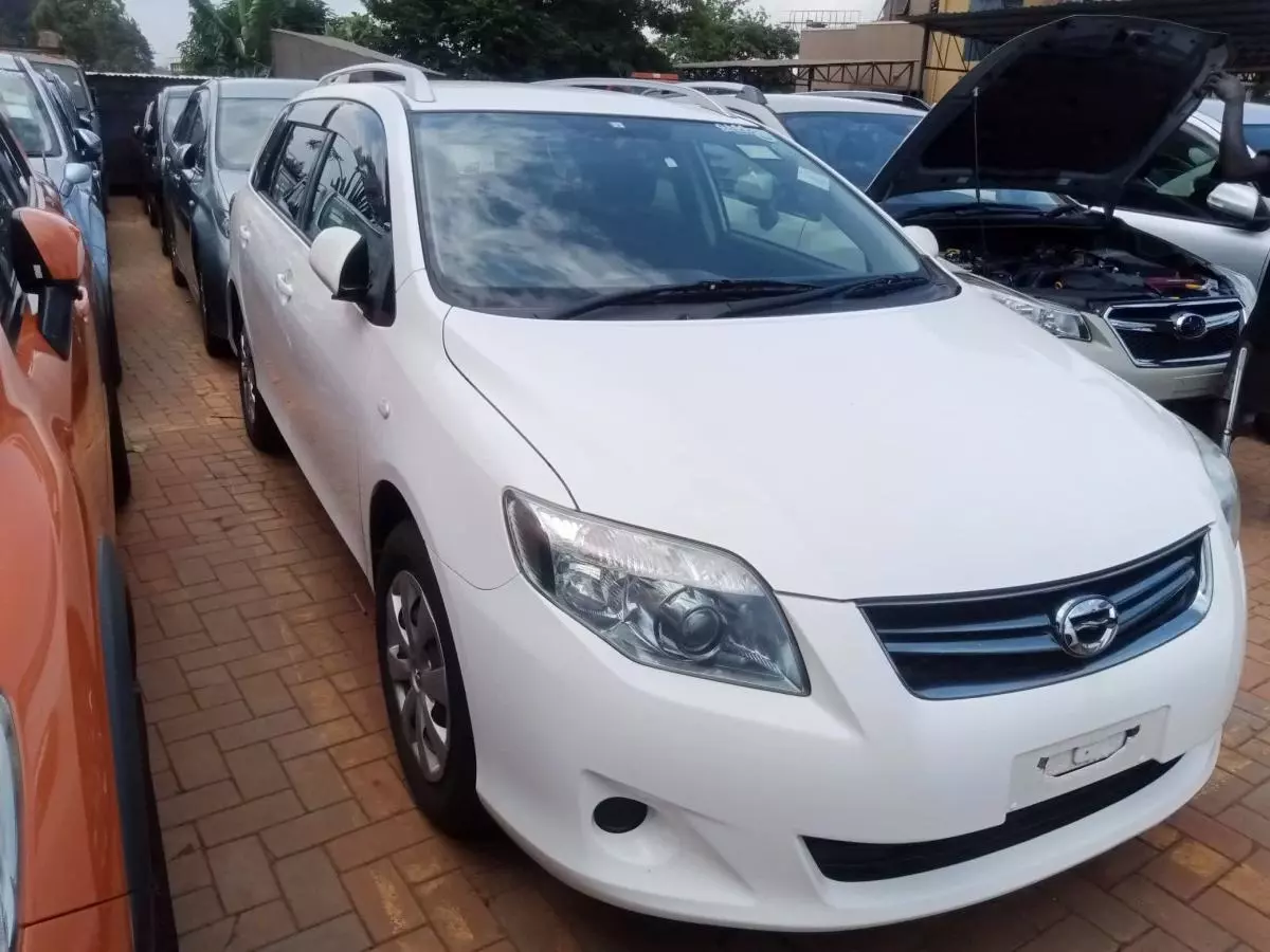 Toyota Fielder    - 2009