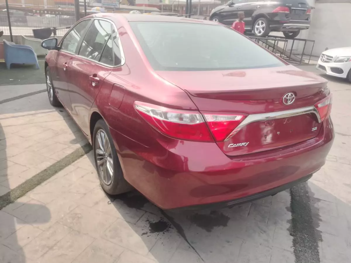 Toyota Camry   - 2015