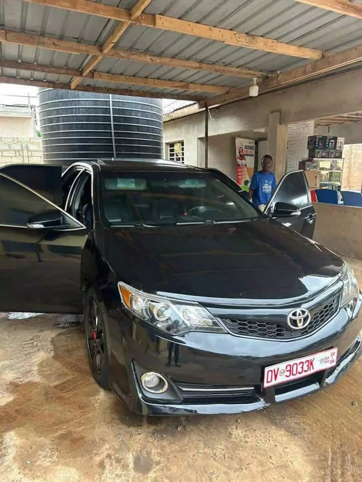 Toyota Camry   - 2014