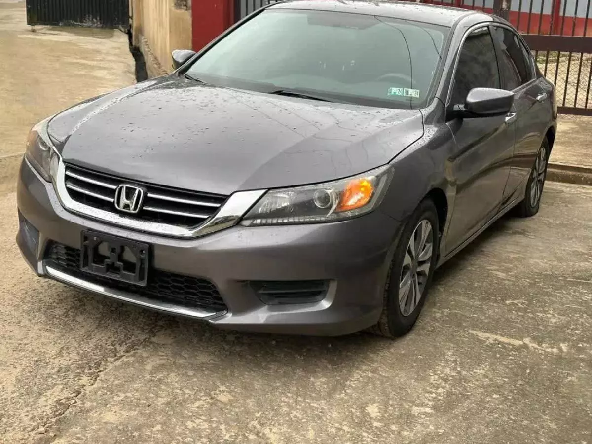 Honda Accord   - 2015