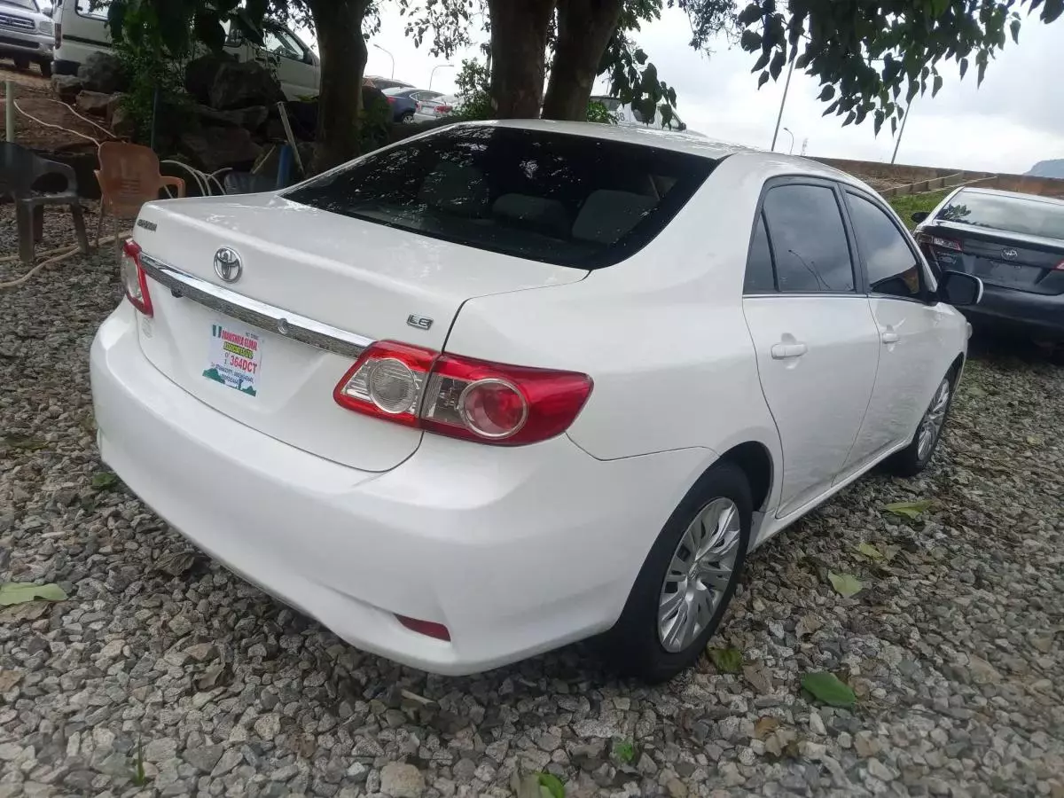 Toyota Corolla   - 2013