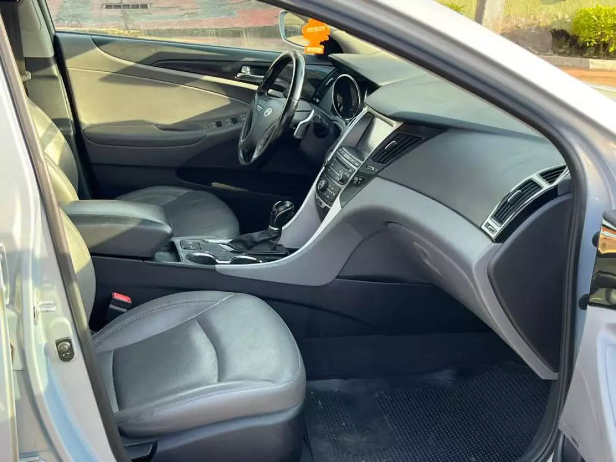 Hyundai Sonata - 2014