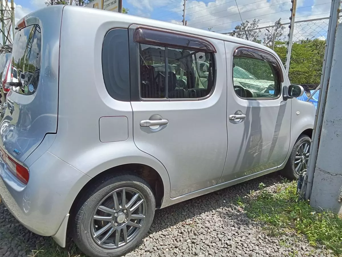 Nissan Cube   - 2015