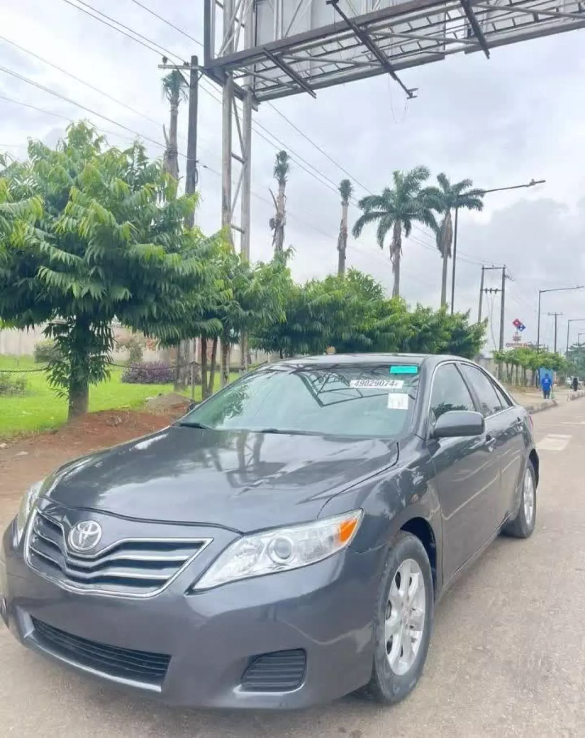 Toyota Camry   - 2011