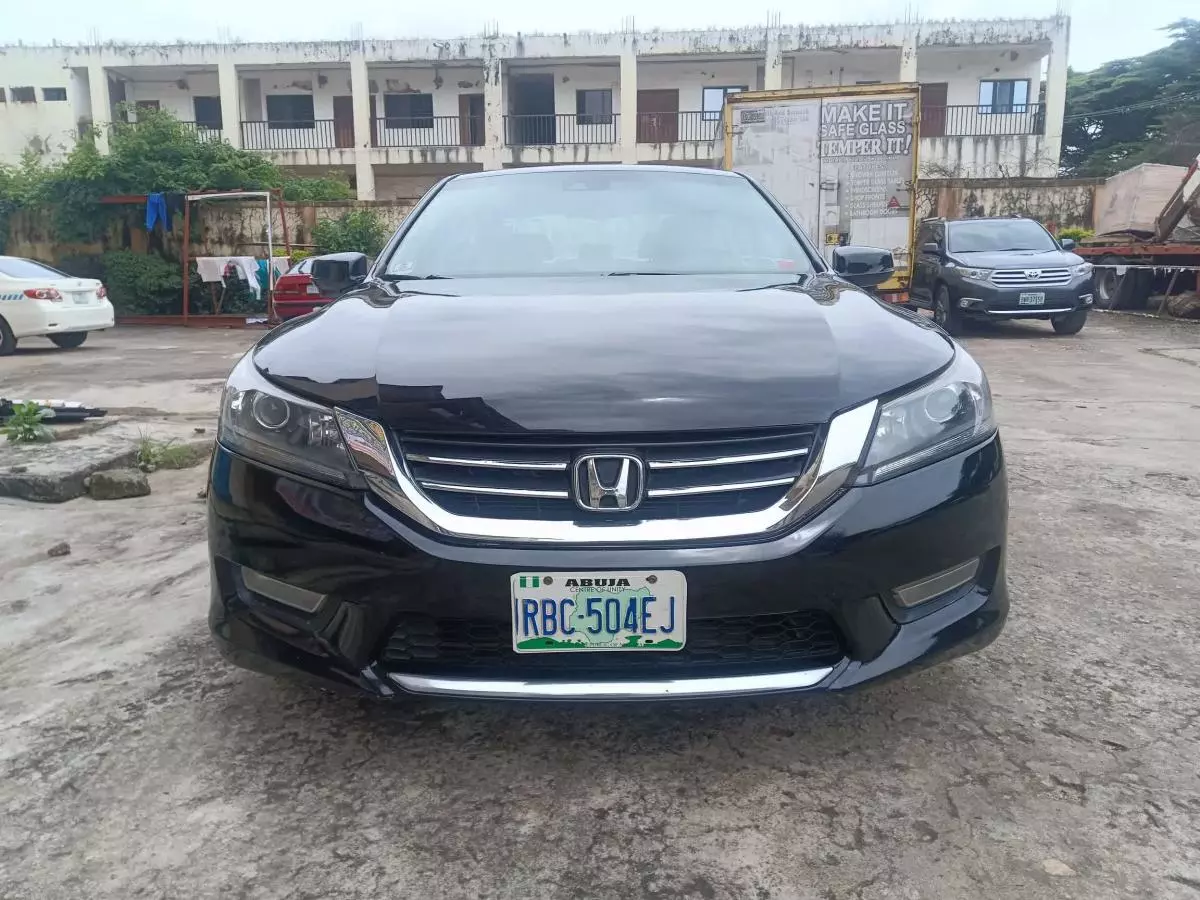 Honda Accord   - 2013