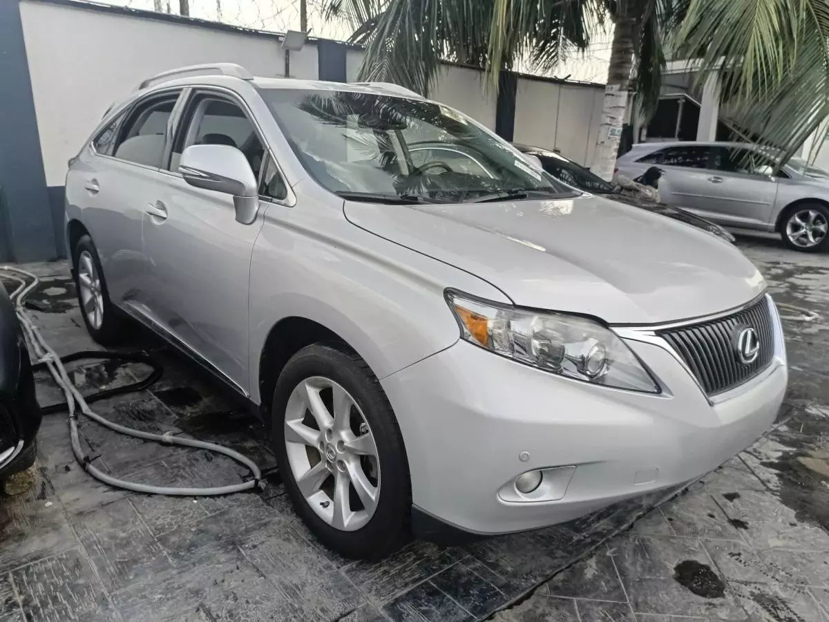 Lexus RX 350   - 2010