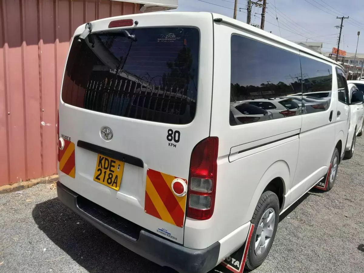 Toyota Hiace - 2014