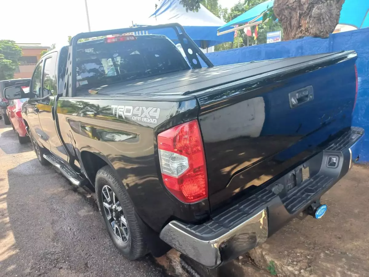 Toyota Tundra - 2017