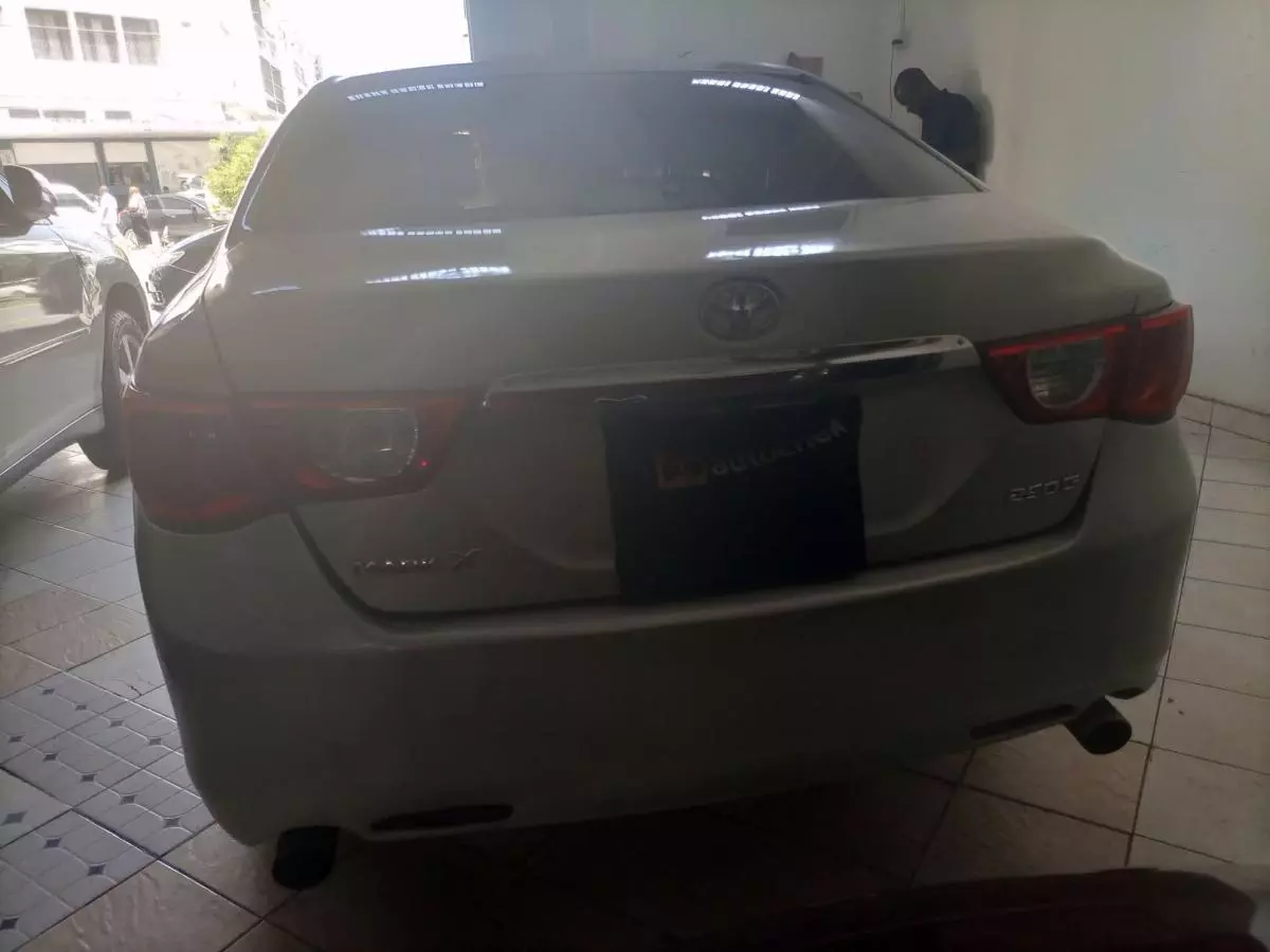 Toyota Mark X - 2011