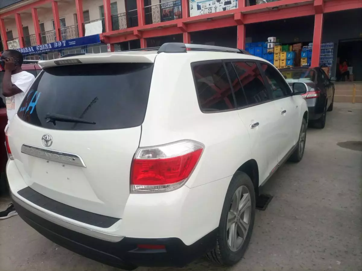 Toyota Highlander - 2013