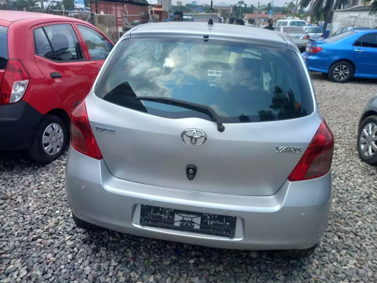 Toyota Yaris   - 2007