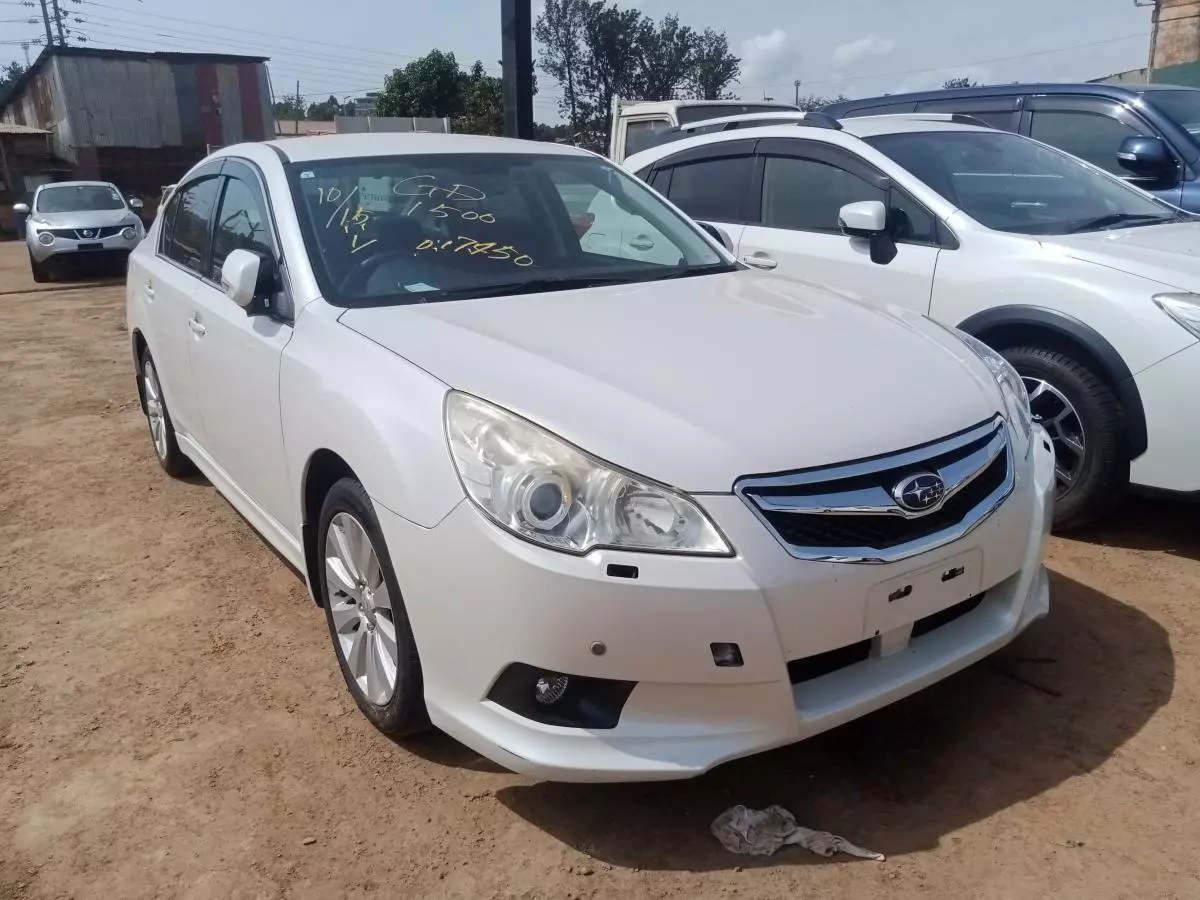 Subaru Legacy   - 2009