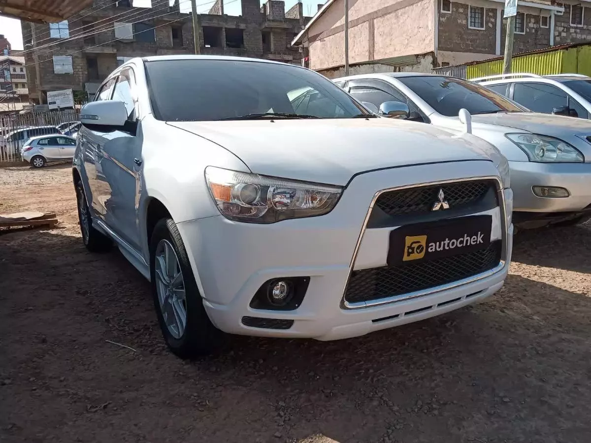 Mitsubishi Outlander GLX - 2011