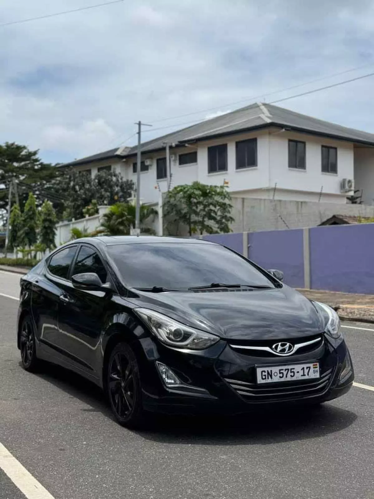 Hyundai Elantra   - 2015