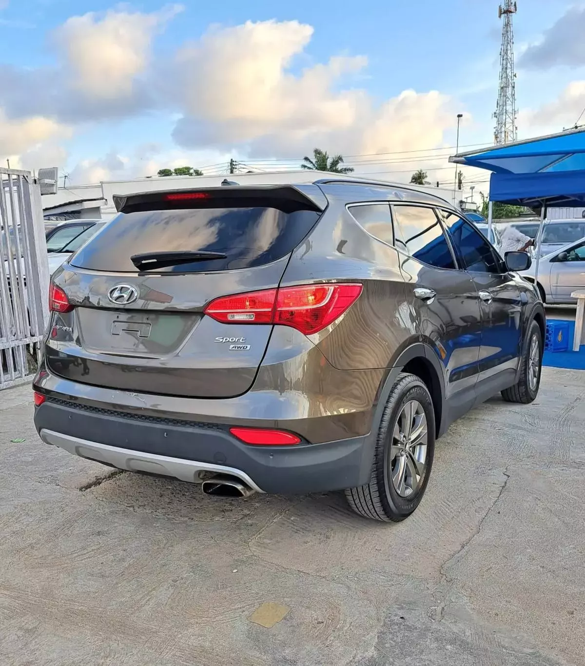 Hyundai Santa Fe   - 2014