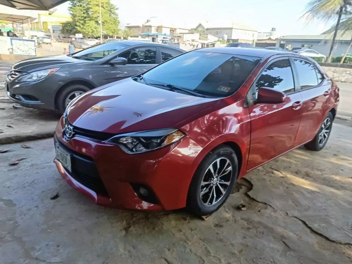 Toyota Corolla   - 2015