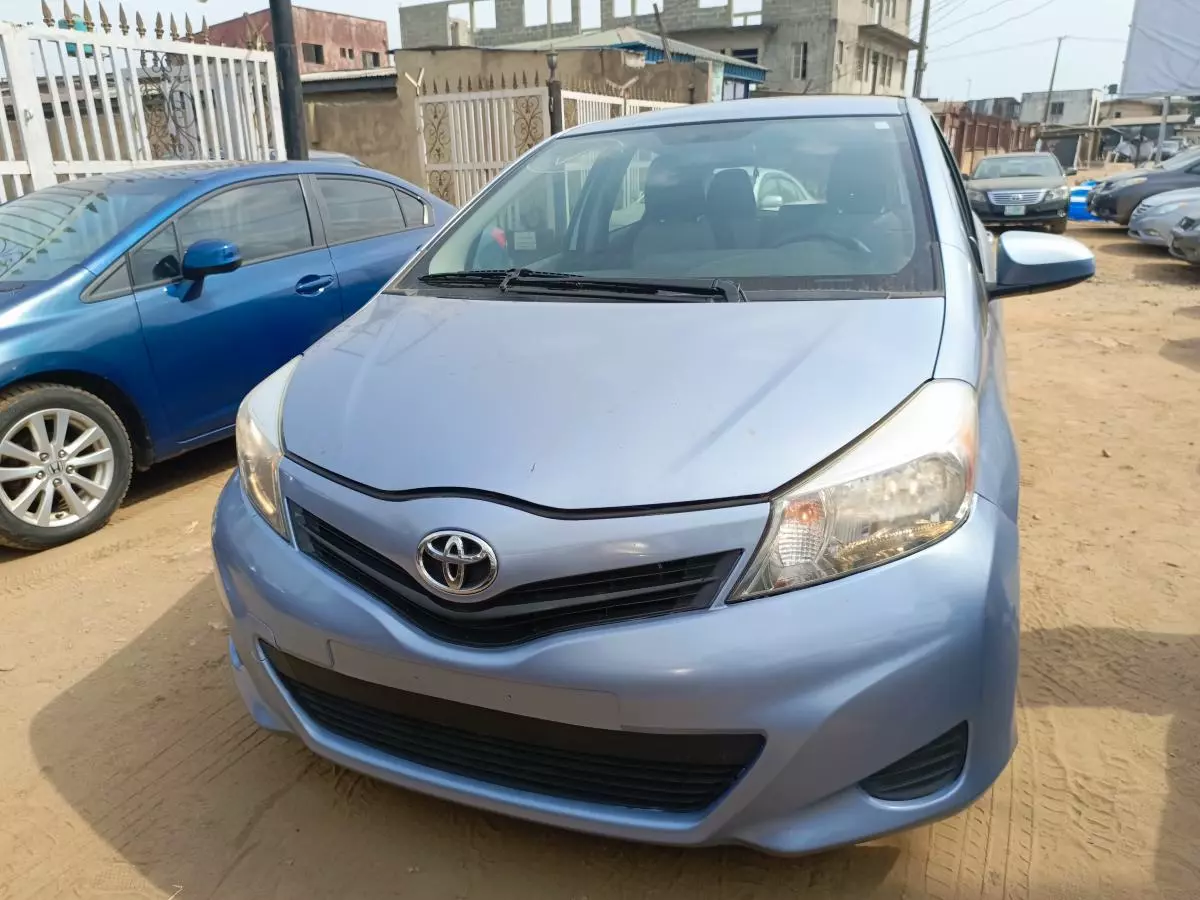 Toyota Yaris   - 2013