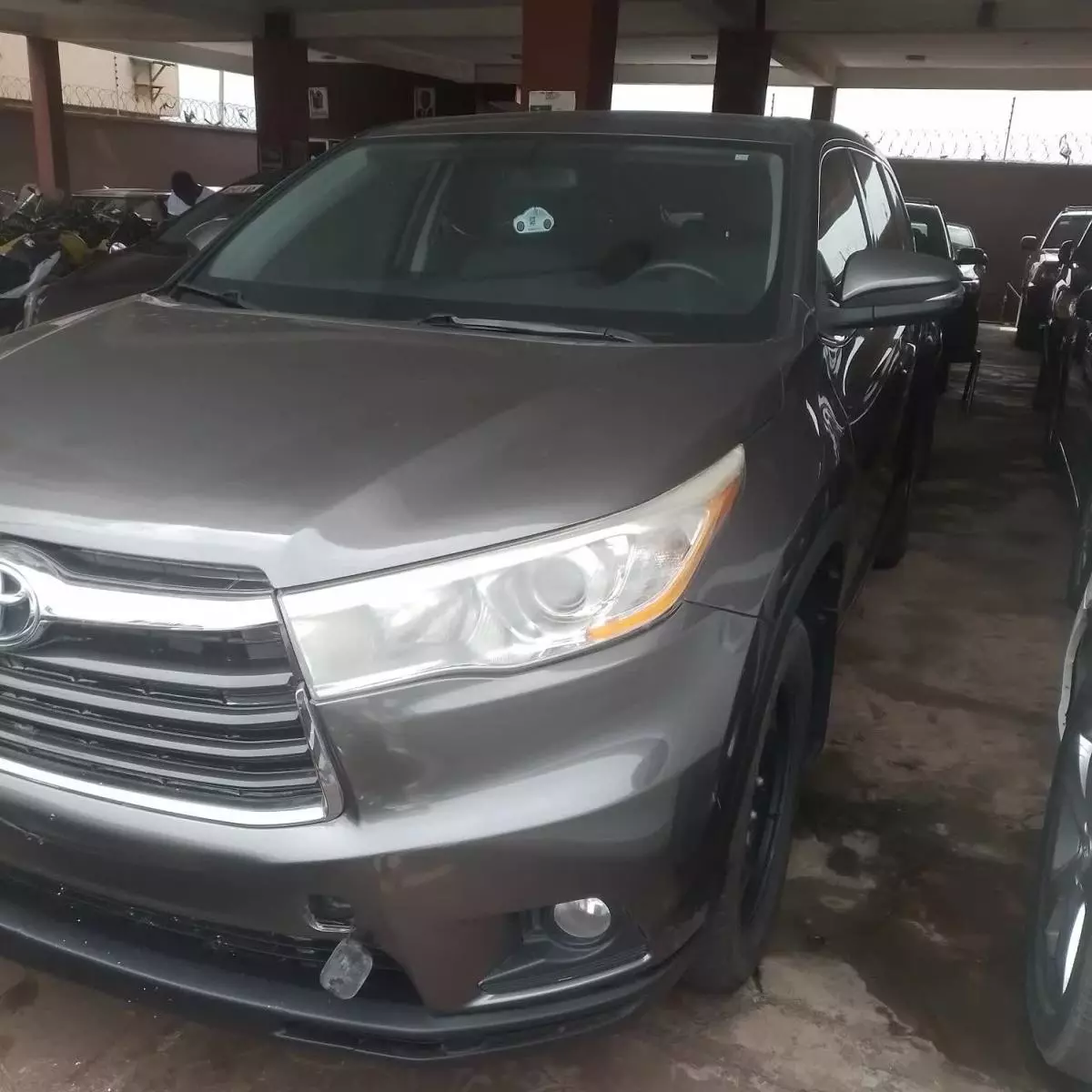 Toyota Highlander   - 2015